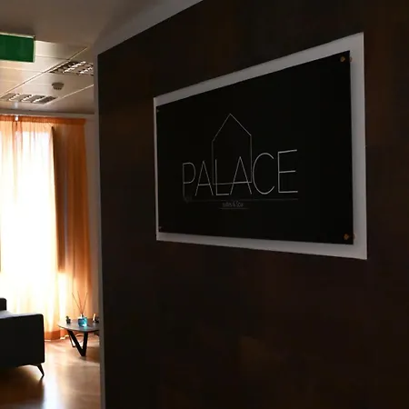 Palace Eight - & Hotel