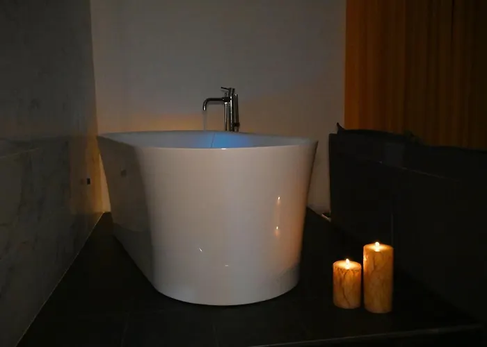 Palace Eight - & 酒店 *