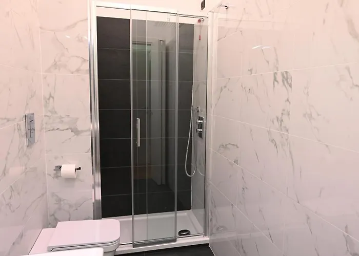 Palace Eight - & 酒店 科森扎