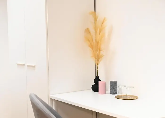 Palace Eight - & 科森扎