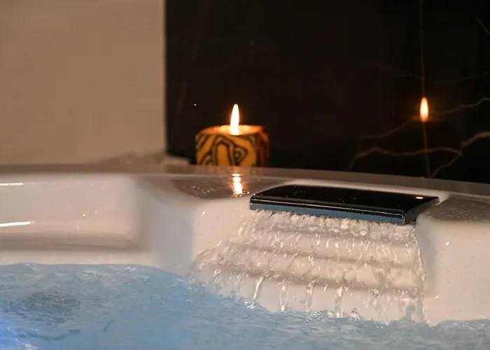 酒店 Palace Eight - & *