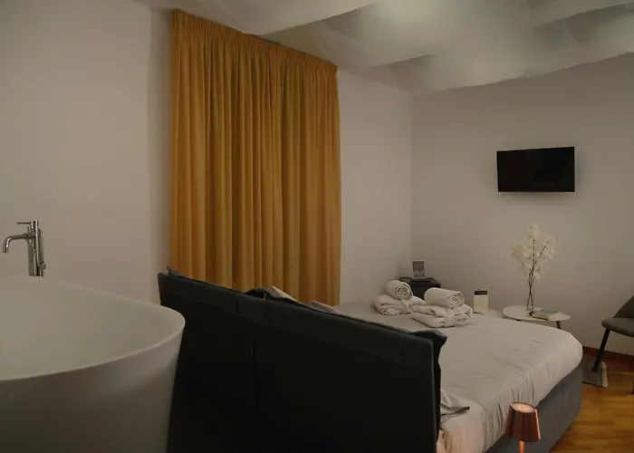 Palace Eight - & * 科森扎